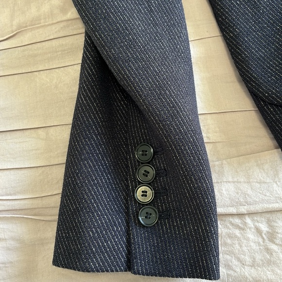 Ann Taylor size 6 two buttons navy jacket - Picture 4 of 7